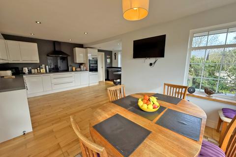 4 bedroom detached bungalow for sale, Hay Brow Crescent, Scarborough YO13
