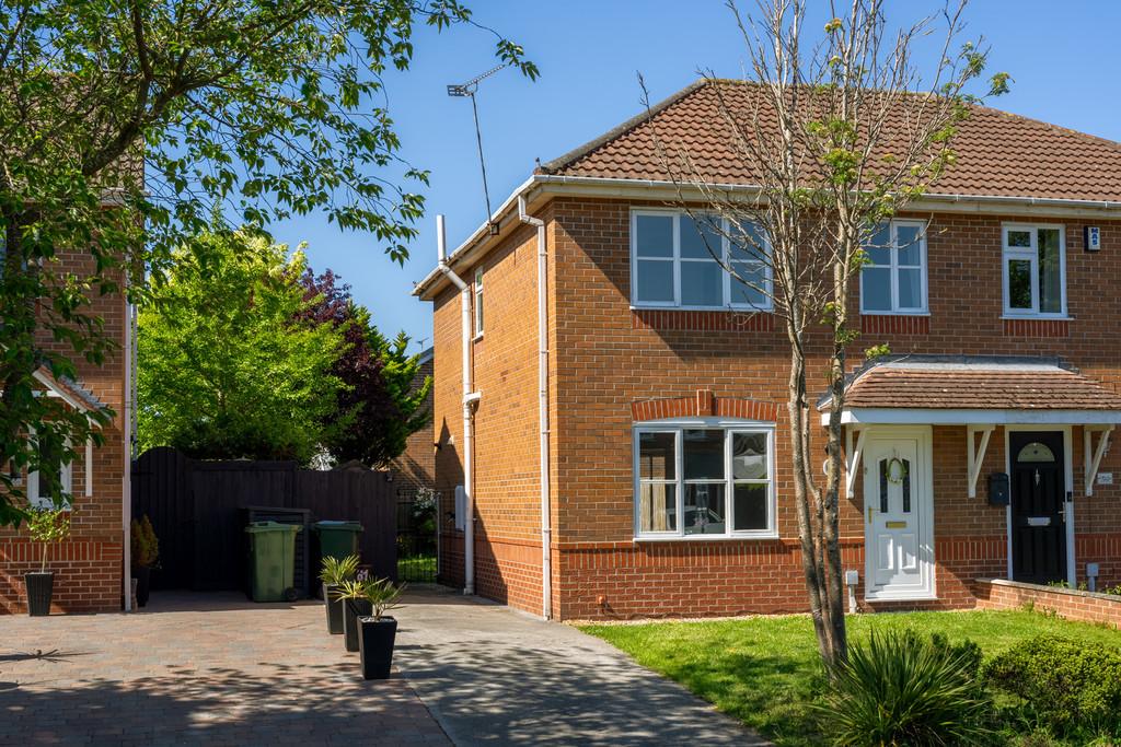 Stanley Park Drive, CH4 8 PQ (1)