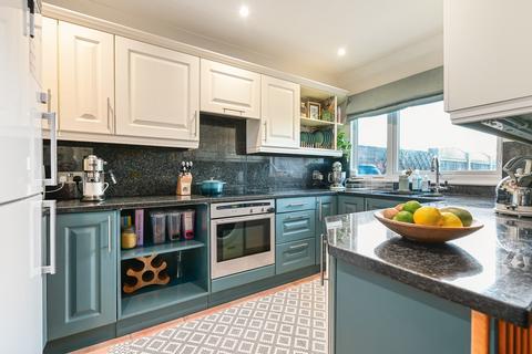3 bedroom terraced house for sale, Robins Grove Crescent, Yateley GU46