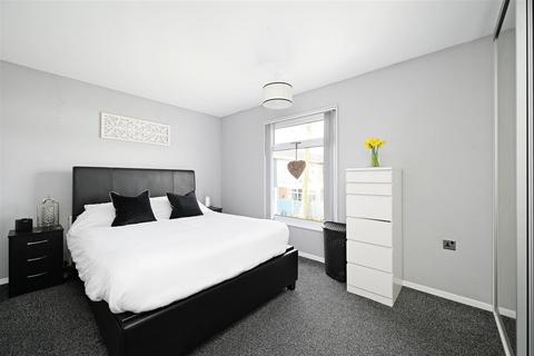 27 Hazlebarrow Crescent, Sheffield, S8 8AN