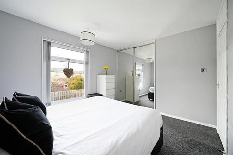 27 Hazlebarrow Crescent, Sheffield, S8 8AN