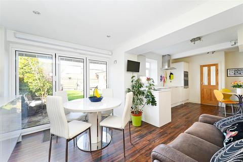4 bedroom detached house for sale, Gosforth Lane, Dronfield