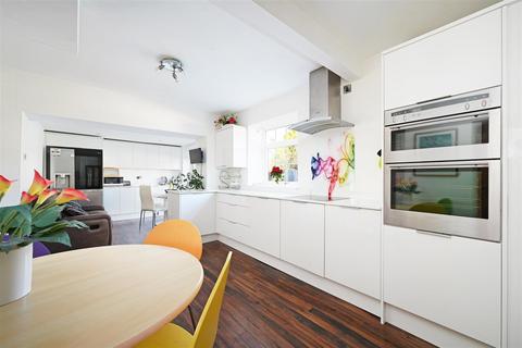 4 bedroom detached house for sale, Gosforth Lane, Dronfield
