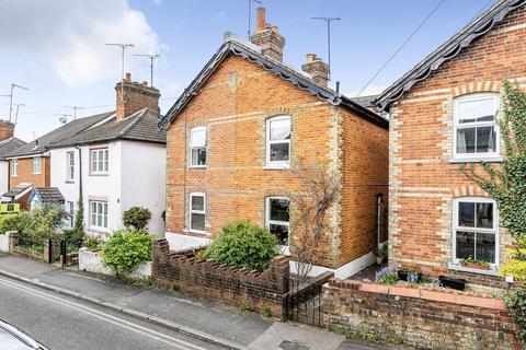 17 Cline Road, Guildford, GU1 3NB