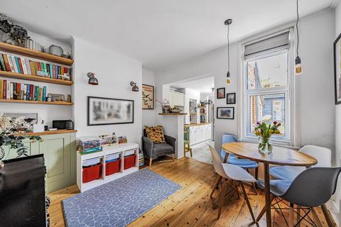 17 Cline Road, Guildford, GU1 3NB