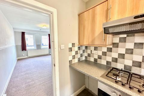 3 bedroom flat to rent, Granton Medway, Edinburgh EH5