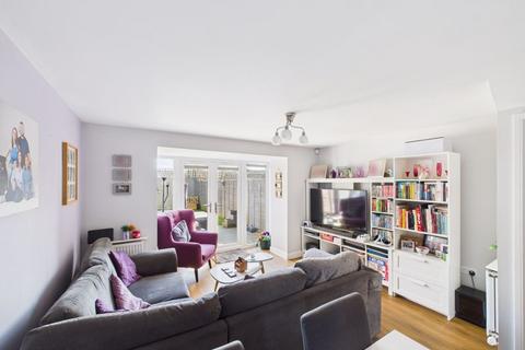 17 Goodwood Drive, Wolverhampton, WV10 6GH