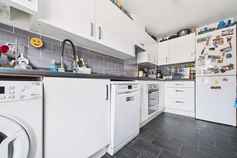 17 Goodwood Drive, Wolverhampton, WV10 6GH