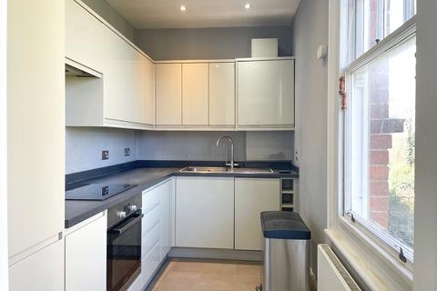 2 bedroom flat for sale, Linden Gardens, Tunbridge Wells