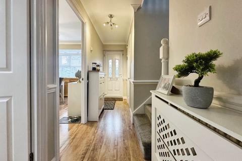 4 bedroom detached house for sale, Whittingham Drive, Bury