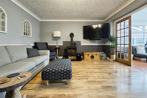 4 bedroom detached house for sale, Whittingham Drive, Bury