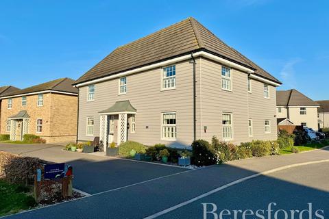 4 bedroom detached house for sale, Winterbourne Gardens, Elmstead, CO7