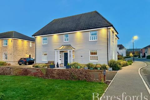 4 bedroom detached house for sale, Winterbourne Gardens, Elmstead, CO7