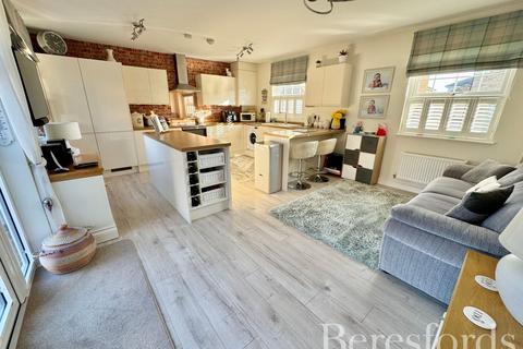 4 bedroom detached house for sale, Winterbourne Gardens, Elmstead, CO7