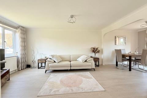 undefined, Chalkdown, Bushmead, Luton, Bedfordshire, LU2 7FH