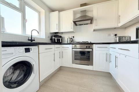 undefined, Chalkdown, Bushmead, Luton, Bedfordshire, LU2 7FH