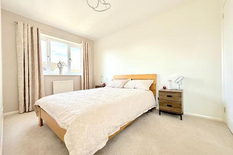 3 bedroom end of terrace house for sale, Chalkdown, Bushmead, Luton, Bedfordshire, LU2 7FH