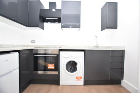 Studio to rent, Portland Road, London, SE25