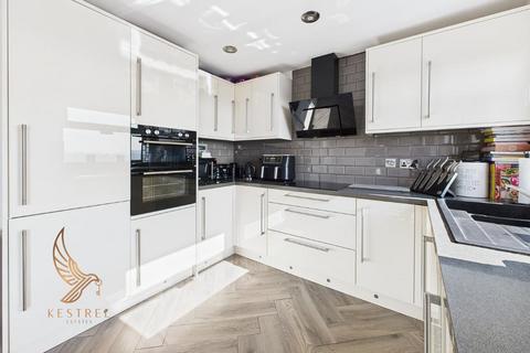 3 bedroom semi-detached house for sale, Hanbury Close, Barnsley S71