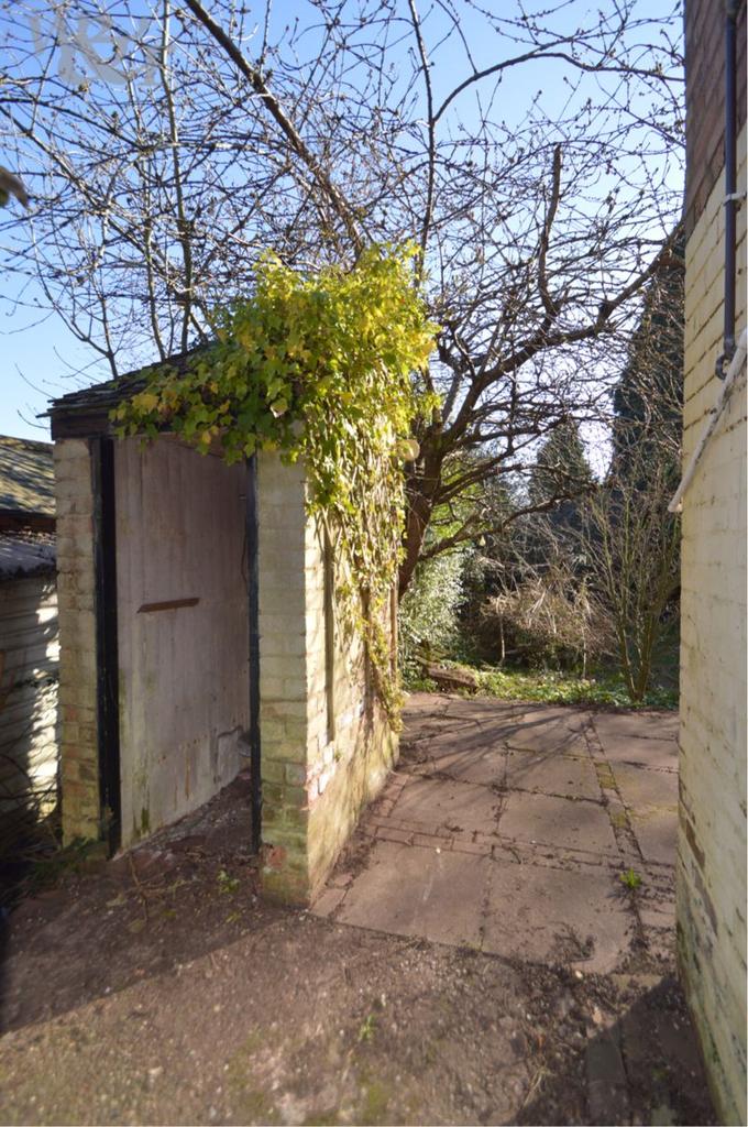 Photo 16