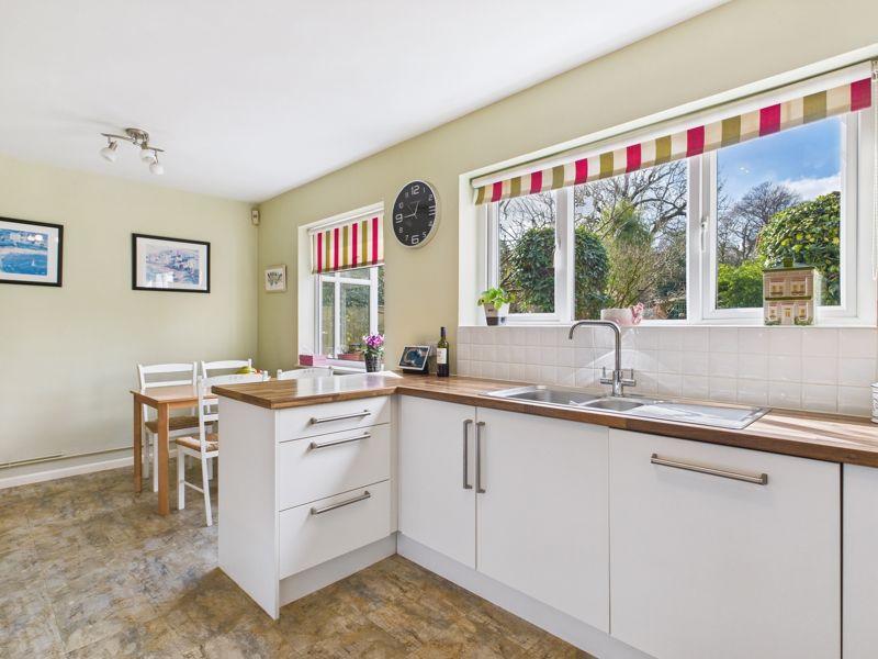 Kitchen diner