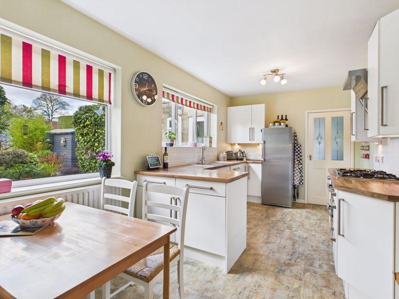 Kitchen diner