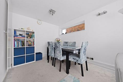 undefined, Westbourne Avenue, Sutton