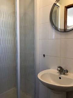 1 bedroom flat to rent, One bedroom flat to let in Shepherds Bush