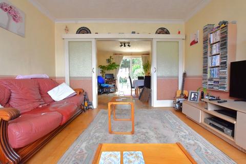 3 bedroom semi-detached house for sale, Woodberry Avenue, North Harrow