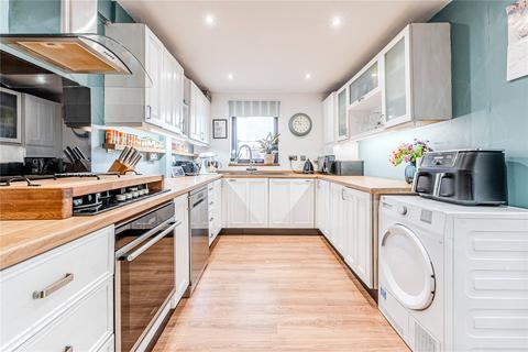 3 bedroom terraced house for sale, Ruskin Crescent, Guiseley, Leeds