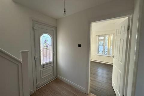 3 bedroom terraced house to rent, Campbell Drive