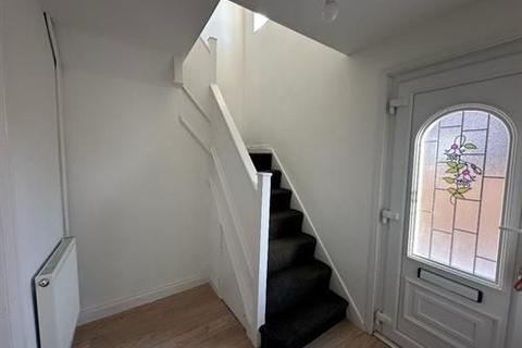 3 bedroom terraced house to rent, Campbell Drive