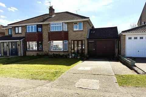 7 Caldbeck Drive, Woodley, Reading, RG5 4LA