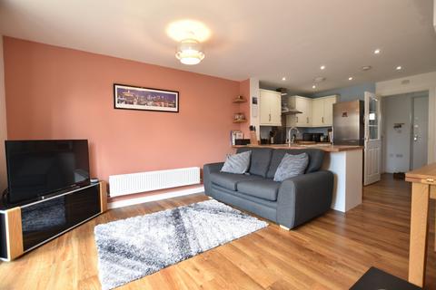 2 bedroom end of terrace house for sale, Crump Way, Worcestershire WR11
