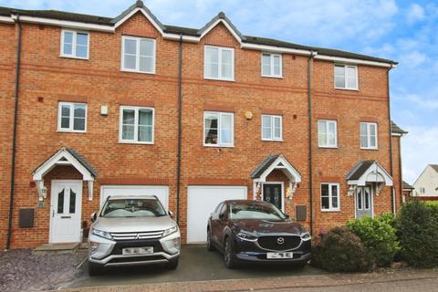 4 bedroom terraced house for sale, Spindle Close, West Yorkshire WF12