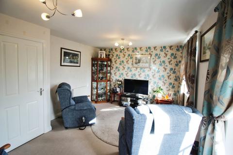 4 bedroom terraced house for sale, Spindle Close, West Yorkshire WF12
