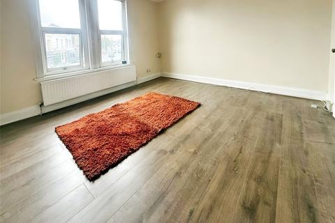 1 bedroom flat to rent, Gillingham Road, Kent ME7
