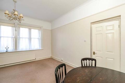 2 bedroom flat for sale, The Ridge, East Sussex TN34