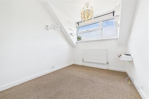 20 Pheasant Way, Northampton, NN2 8BJ