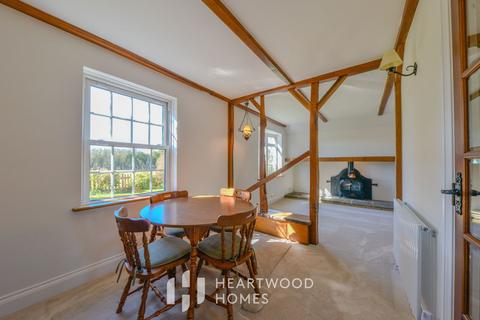 undefined, The Well House, Tollgate Road, Colney Heath, St. Albans, AL4 0PY