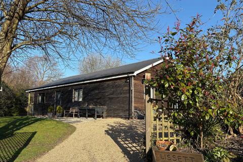 4 bedroom detached house for sale, Harts Green, Battle, TN33