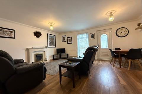 3 bedroom end of terrace house for sale, Stonycroft, Washington, NE37