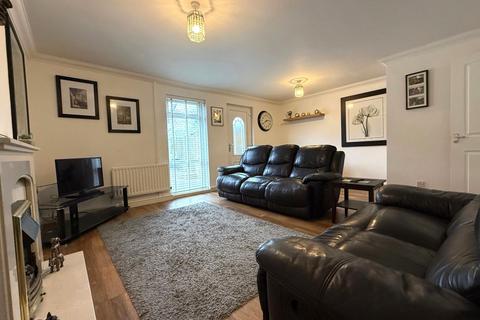 3 bedroom end of terrace house for sale, Stonycroft, Washington, NE37