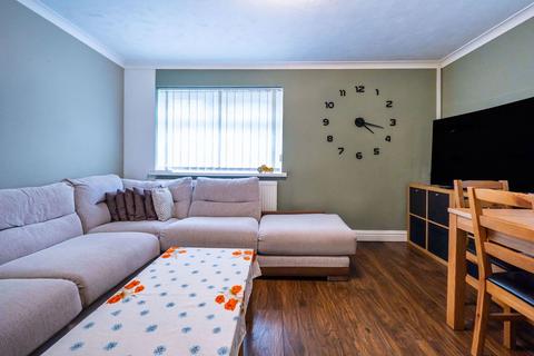 4 bedroom terraced house for sale, Dylan Drive, Caerphilly, CF83 3GA