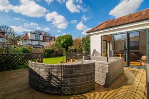 32 Strawberry Vale, Twickenham, TW1 4RU