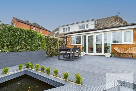 647 Whitehall Road, Leeds, LS12 6HB