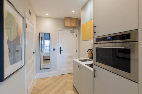 Studio to rent, Draycott Avenue, London SW3