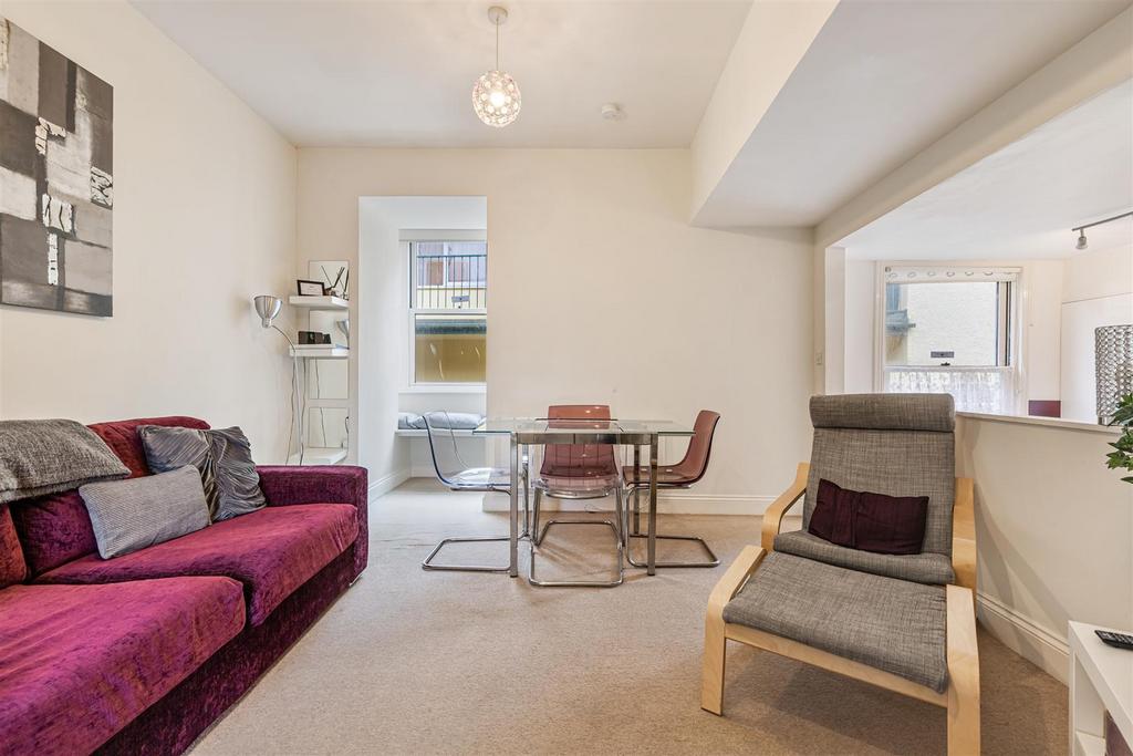 A04 - Flat 6 Raleigh Apartment Raleigh Street Dart