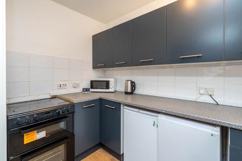 2 bedroom flat for sale, 86 Craighouse Gardens, Morningside, EDINBURGH, EH10 5LW