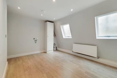 1 bedroom flat to rent, New Cross Road, New Cross, London, SE14